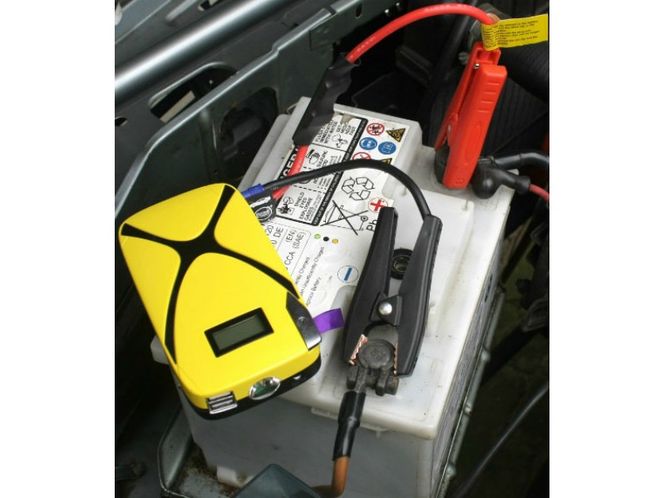 Hovedbilde Jumpstarter / Lader Mini 8A 12 Volt + LED Lys