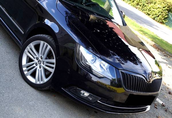 for Superb II Facelift 2013-2015 - Monte Carlo frontgrill - BLAC